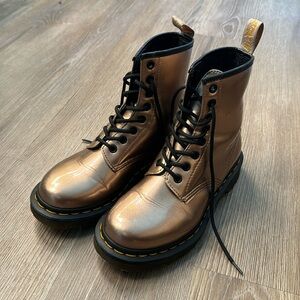 Dr.Martens vegan 1460 metallic chrome rose gold